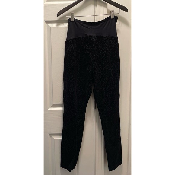 New Old Navy Maternity Pants‎ Black Velvet Leopard Print Women's Large - Picture 2 of 6